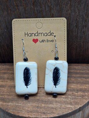 NWT Western Feather Earrings Pierced Polished Stone Dangle Drop Fashion Costume